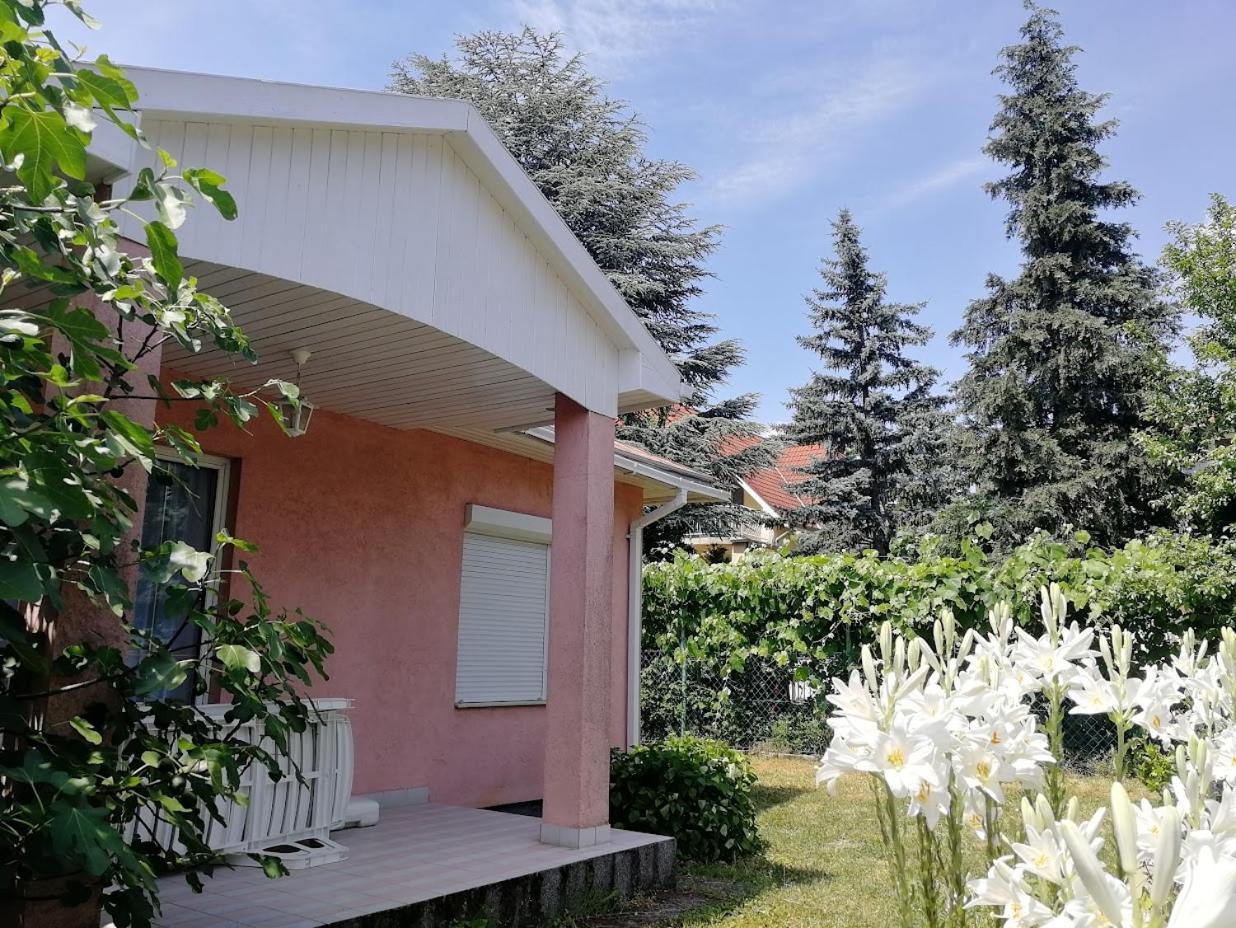 Fészek Apartmanház Vonyarcvashegy Esterno foto