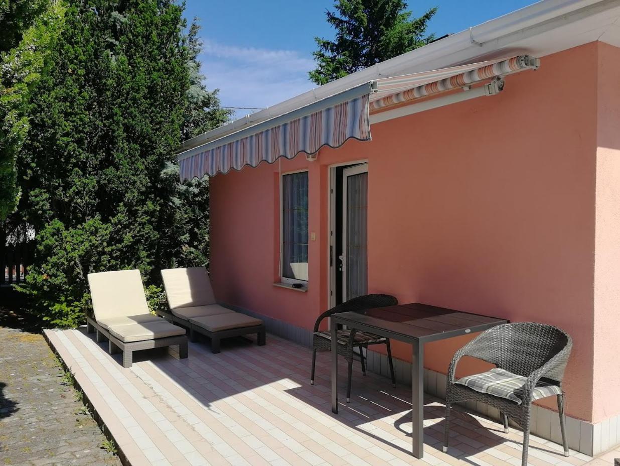 Fészek Apartmanház Vonyarcvashegy Esterno foto