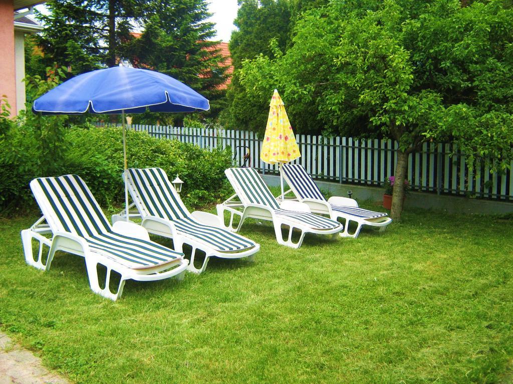 Fészek Apartmanház Vonyarcvashegy Esterno foto