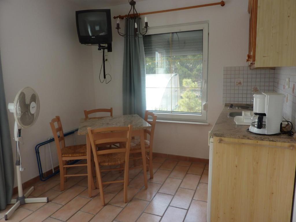 Fészek Apartmanház Vonyarcvashegy Esterno foto